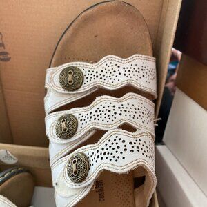 Clarks Women's Leisa Cacti Slide Sandal size 8